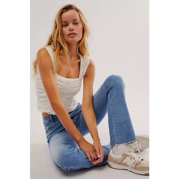 💕MOTHER💕 The Insider Sneak Fray Jeans ~ Love On The Beat 31 NWOT - Picture 2 of 16